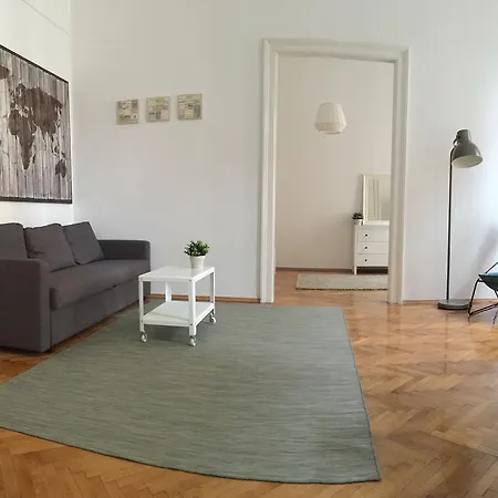 Budget Apartment By Hi5-Rakoczi 24 Apartment